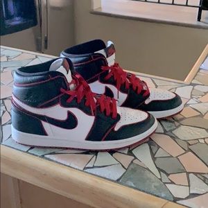 Jordan 1 Bloodline. Size 11 Worn twice. No box